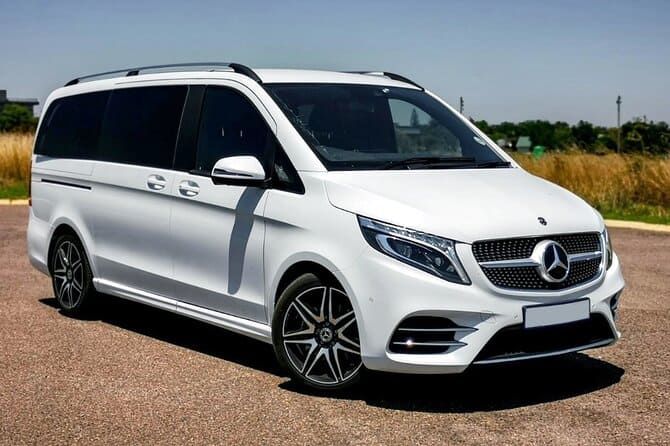 Shuttle Services - comfortable daily commutes and airport transfers